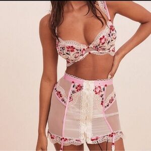 For Love & Lemons 2 pc bra & skirt set (no panties)
